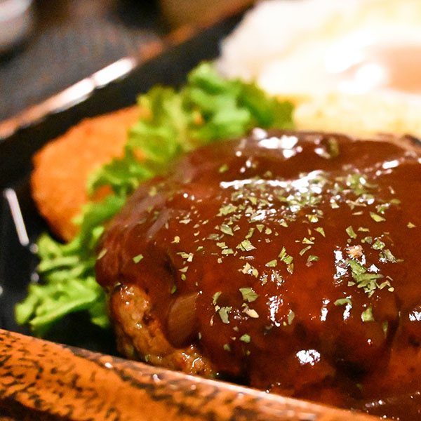 新鮮な食品と手作り惣菜のイメージ